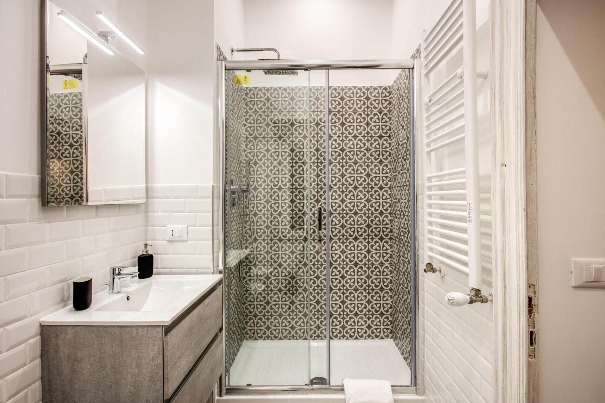 Monti Quiet And Spacious Apartment Rome Luaran gambar